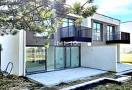 Eleganz trifft modernen Wohnkomfort: Exklusive lichtdurchflutete Doppelhaushälfte - attraktive Lage