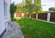 Bauernhaus mit Nebengebäude und Feldern in Durchham