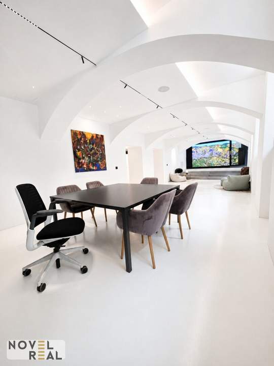 Exklusives Smart Loft Office mit 6,5 m² LED-Wand | Voll ausgestattet | 82,50 m² Designer-Büro