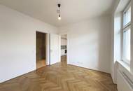 Erstbezug nach Sanierung - Moderne 2 Zimmer Wohnung im Altbau