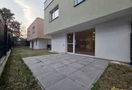 ERSTBEZUG! SCHLÜSSELFERTIG. 144 m² WOHNNUTZFLÄCHE, 5 ZIMMER, 2 BÄDER, 3 WC's, TRAUMHAFTE DACHTERRASSE MIT 31 m², INKLKUSIVE KFZ-STELLPLATZ.