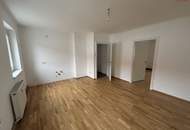 AB SOFORT: frisch sanierte, helle Single-Wohnung mit idealer Raumaufteilung in Steyr Münichholz! Gemütliche Wohnküche und separates Schlafzimmer versprechen höchsten Wohnkomfort!