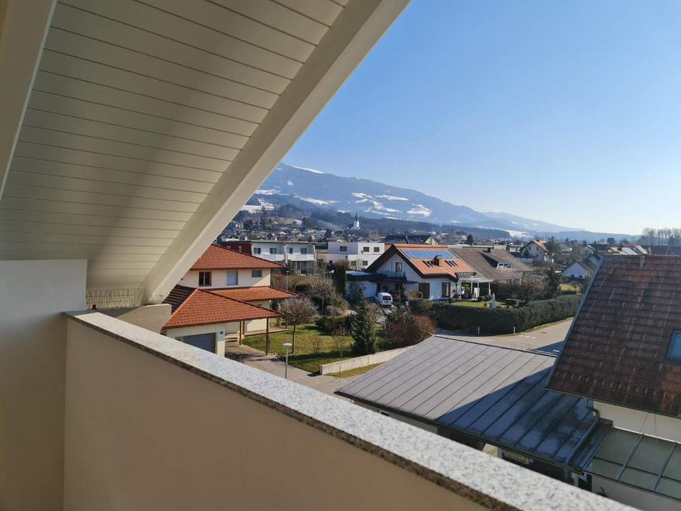 Wolfsberg: Moderne Mietwohnung mit Terrasse und Balkon in bester Lage