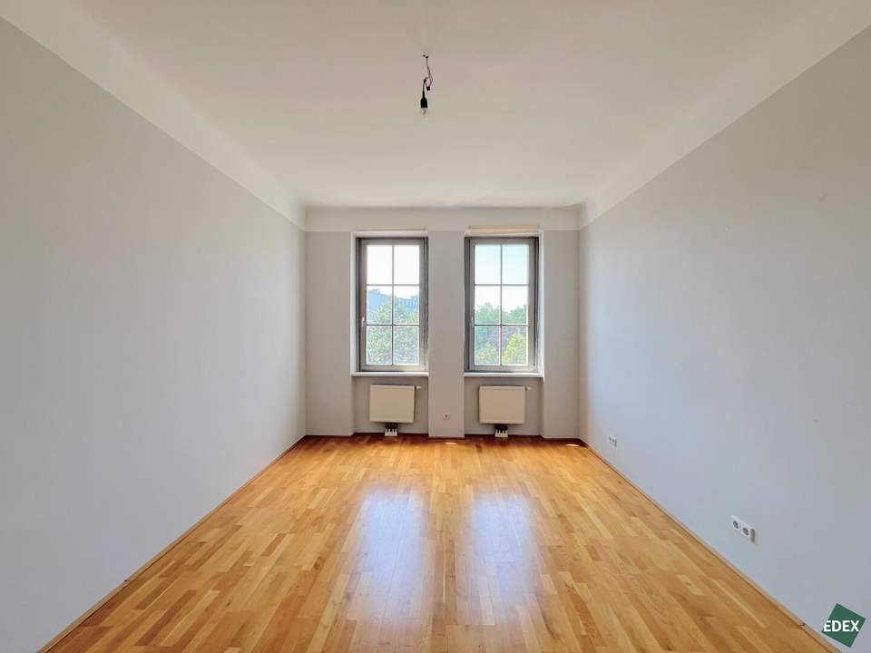 Hohe Räume, große Fenster, Gemeinschaftsterrasse