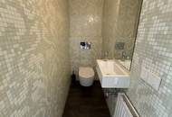 SPITTELBERG: Zentral begehbares Büro (viele Zimmer) mit Loggia! Garagenplätze bei Bedarf!