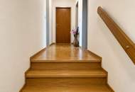 ***Mittelreihenhaus in ruhiger Siedlungslage – umfassend modernisiert, 221 m² Nutzfläche***