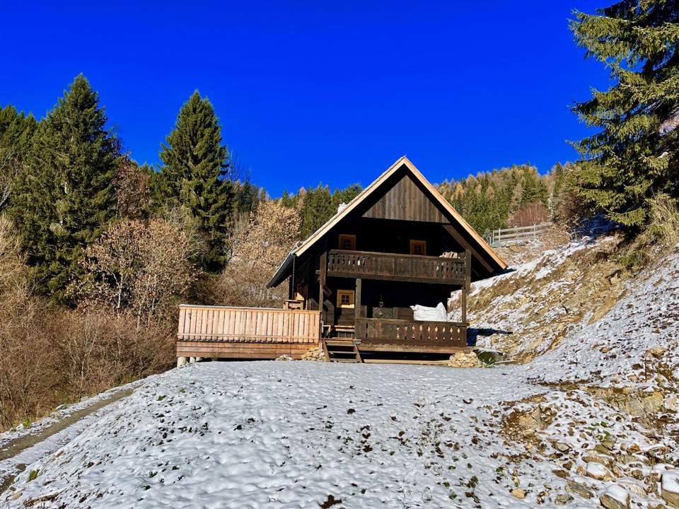 Historische Almhütte in Kärnten / beim Schi- und Erholungsgebiet Klippitztörl