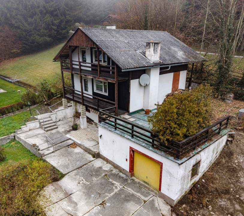 Privatverkauf : Wohnhaus aus den 70er-Jahren im Grünland, gelegen im idyllischen Wechselgebiet (Provisionsfrei)