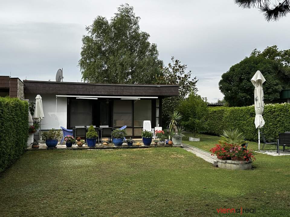 Einzigartige Gelegenheit - Haus am See - modernisierter Bungalow in Seenähe mit großem Garten und Carport - sofort beziehbar