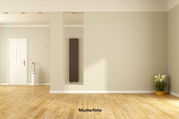 4-Zimmer-Wohnung mit Loggia und Terrasse in gutem Zustand