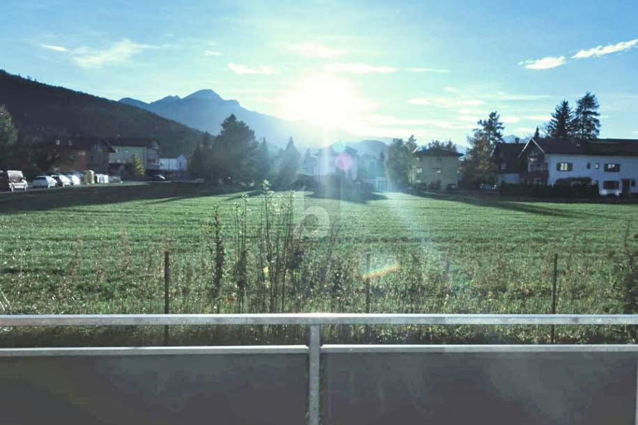 PERFEKT ANGEBUNDEN MIT SONNIGER LOGGIA &amp; BLICK INS GRÜNE, Wohnung-kauf, 6020 Innsbruck-Stadt