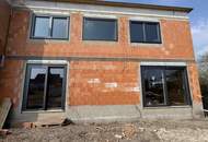 Traumhafte Doppelhaushälfte in Lassee - Erstbezug mit 132m², Terrasse & 2 Stellplätzen für nur 448.000 €!