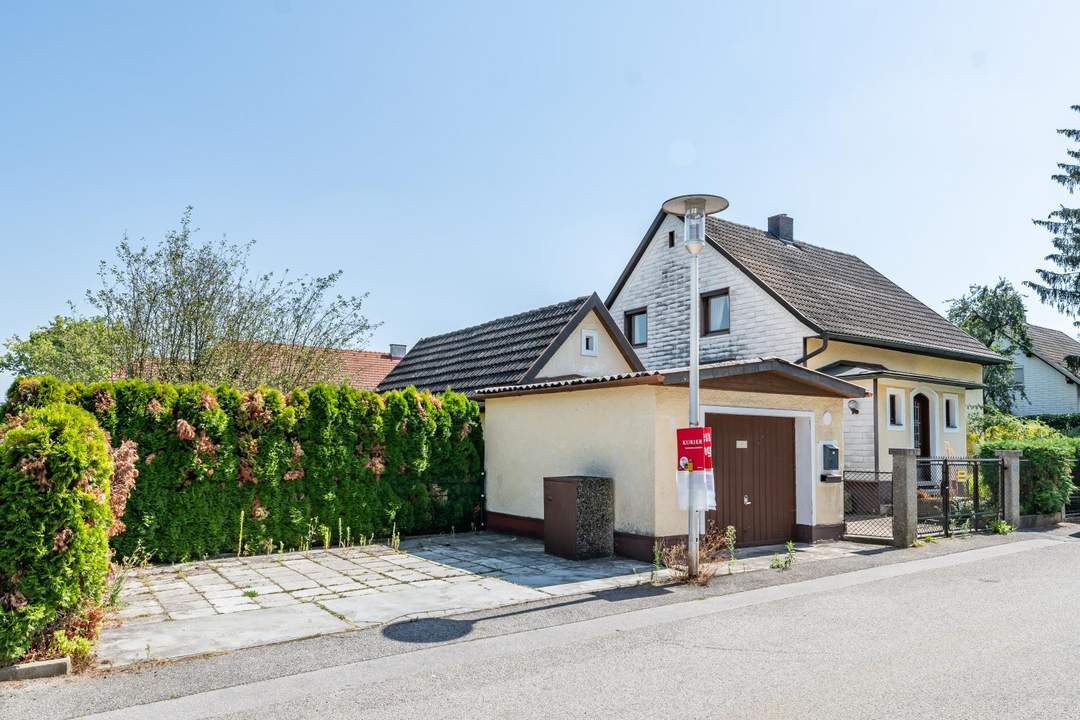 Einfamilienhaus in Siedlungslage wartet auf Revitalisierung!