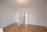 Zentrumsnah wohnen: gut geschnittene 2-Zimmer Wohnung mit Innenhof-Terrasse!