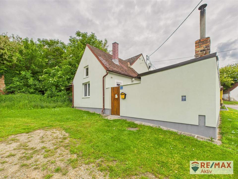 Miethit - Häuschen mit Nebengebäuden