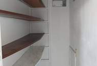Zentrale 4-Zimmer-Wohnung mit Balkon und perfekter Infrastruktur