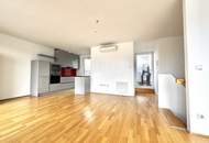 Exklusive DG Wohnung ohne Dachschrägen! Uneinsehbare Dachterrasse mit Panoramablick! Kamin vorhanden!