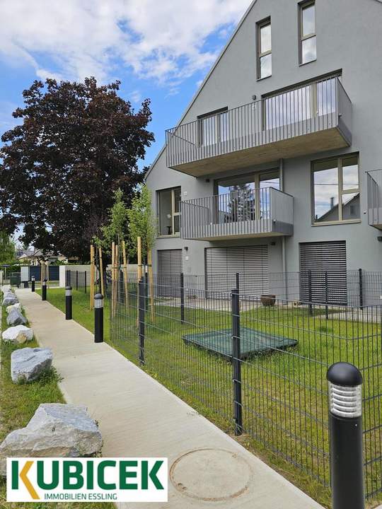 Generationenwohnung: 5 Zimmer + Studio + Garten