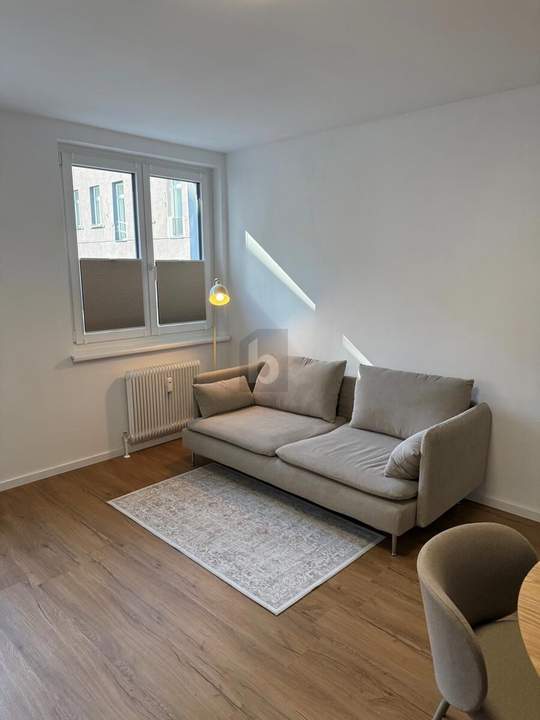 Preisreduktion! NEUWERTIGE, VOLL MÖBLIERTE WOHNUNG MIT EINBAUKÜCHE ? EINZIEHEN UND WOHLFÜHLEN!