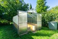 Sonnig wohnen, naturverbunden leben: Traumgarten, Schwimmteich, PV-Anlage