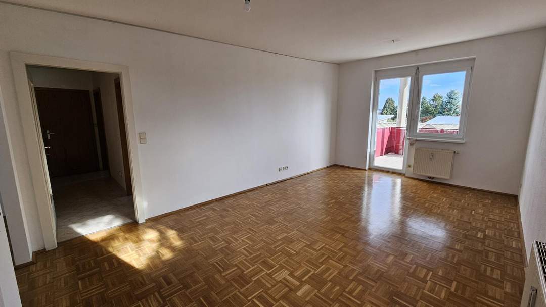 Unbefristete 3-Zimmer-Wohnung mit Balkon!