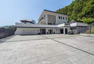 Großzügige moderne Liegenschaft in idyllischer und ruhiger Lage