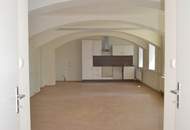 Loft mit Gewölbe im Jugendstilhaus - Als Atelier/Büro/Therapiestudio bestens geeignet!