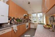 Helle 3-Zimmer-Wohnung mit französischem Fenster, Lift & vollausgestatteter Einbauküche