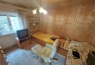 Baugundstück mit Altbestandhaus! Wohnen im Grünen mit Stadtnähe!