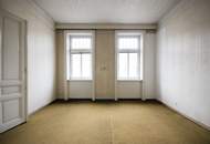 3-ZIMMER-ALTBAU MIT BALKON - SANIERUNGSBEDÜRFTIG IN TOP LAGE!
