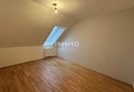 Dachgeschoss-Maisonette mit toller Terrasse! Anfragen bitte nur per Mail!