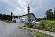 Mehrparteienhaus mit Garage/Lager/Büro - Dorfwidmung