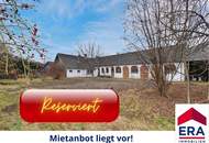 RESERVIERT! Sanierter Bauernhof mit zwei Wohnungen und großem Grundstück
