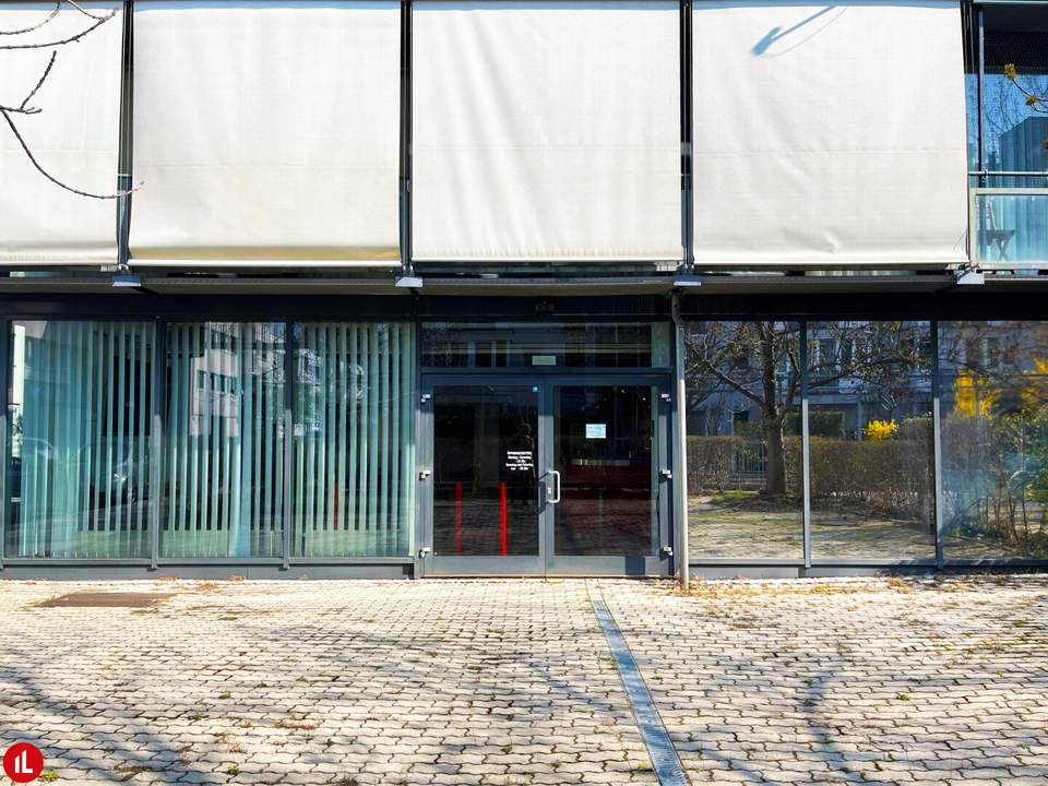 MODERNES GESCHÄFTSLOKAL IN 1220 WIEN – FLEXIBEL & SICHTBAR