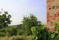 Bauplätze mit großzügigem landwirtschaftlichen Gebäude (150m²) in herrlicher Lage mit Traumausblick!