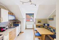 Zentrale Dachgeschoßwohnung mit großzügiger Terrasse. Stellplatz. Spittal an der Drau.