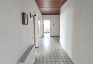 Familienhaus mit großem Garten, Keller und Garage - in toller Lage in 2020 Schöngrabern