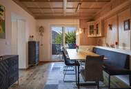 Stilvolles Wohnhaus in bester Sonnenlage nahe der Stadt