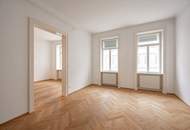 Stilvolle Altbau-Wohnung MIT Balkon | 105 m² | 4 Zimmer