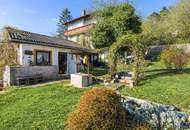ENTZÜCKENDES KLEINFAMILIENHAUS MIT WEINKELLER / SCHÖNER GARTEN MIT TERRASSE, GRILLHÜTTE UND SCHUPFEN / VIEL POTENZIAL / RUHIGE SIEDLUNGSLAGE