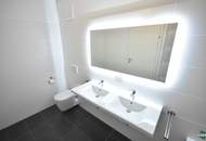 Familienwohnung: Schöne 5-Zimmer-Maisonette-Wohnung mit Balkon und Terrasse direkt an der Donau