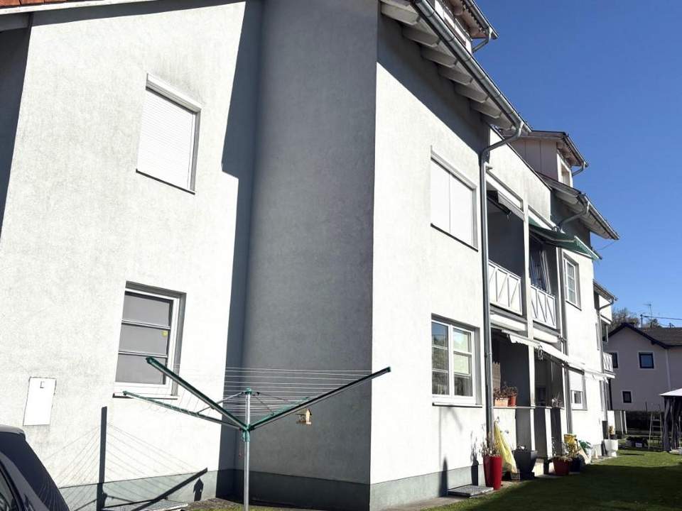 Günstige Zweizimmerwohnung im 1. OG mit PKW-Stellplatz