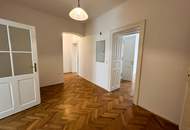 UNBEFRISTETES MIETVERHÄLTNIS 3 ½ Zimmer-Altbauwohnung im Herzen der Stadt!