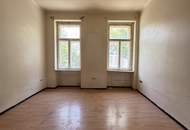 Kompakter Altbau mit Potenzial – 1-Zimmer-Wohnung in ruhiger Innenhoflage