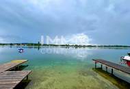 BADEHAUS mit PRIVATSTEG Superädifikat am Neufelder See I > Uferparzelle < NEUE PREISGESTALTUNG!