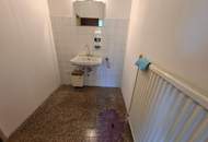 Geschäftslokal um 7.54/m² netto - St. Pölten–Nord - mit mehr als 10 Parkplätzen