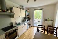 Ab November: Zentrale 4,5-Zimmer-Mietwohnung mit Balkon und Loggia