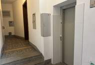 Wohnung mit Potential: Sanierungsbedürftige 2-Zimmer Wohnung nahe Augarten