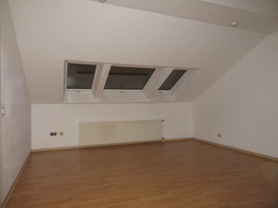 NÄHE PRATERSTERN – HELLES 4-ZIMMER DACHGESCHOSSAPARTMENT