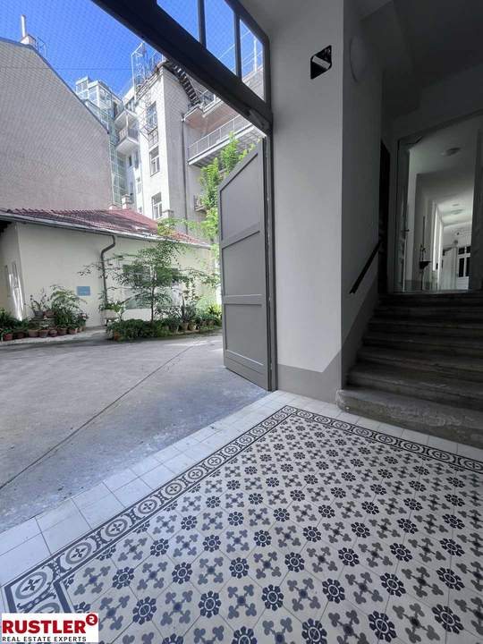 Sanierungsobjekt mit guter Raumaufteilung in Top Lage!